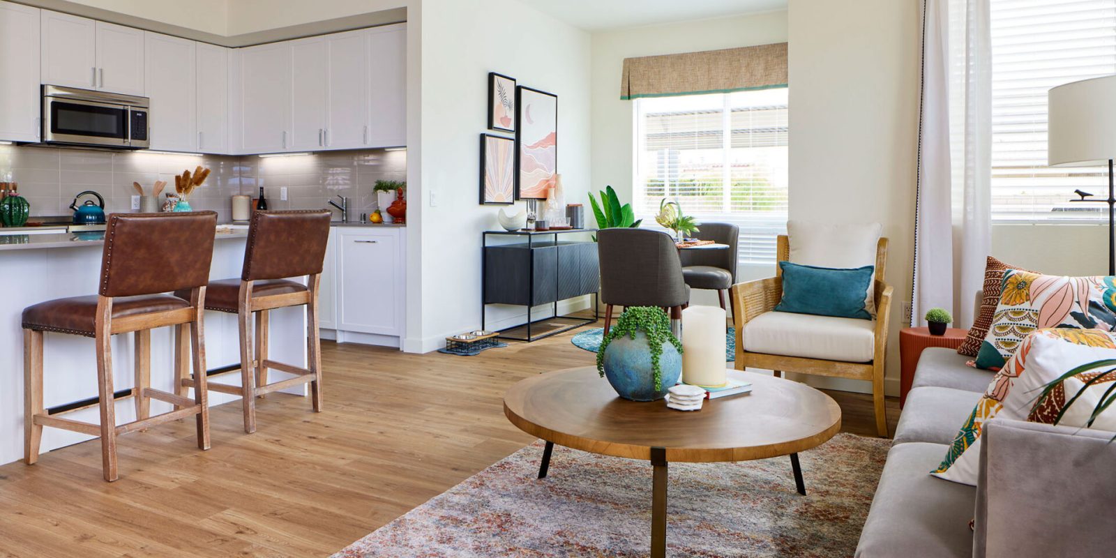 Light & Bright Apartments